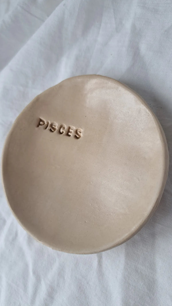 Pisces zodiac sign bowl - half matt